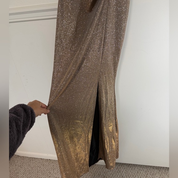 Lenovia Metallic Gold slit dress size M - Picture 7 of 7